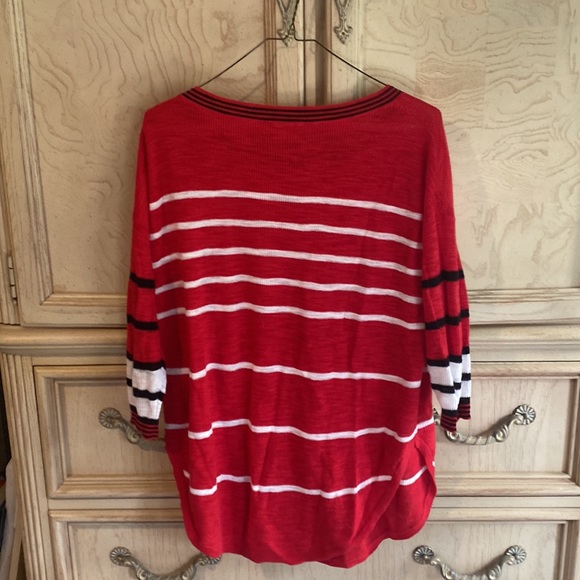 Express red and white striped quarter length shirt - Picture 2 of 2